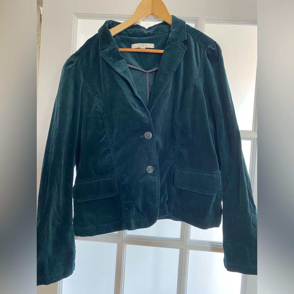 Loft velour sassy short blazer size 14, deep green.